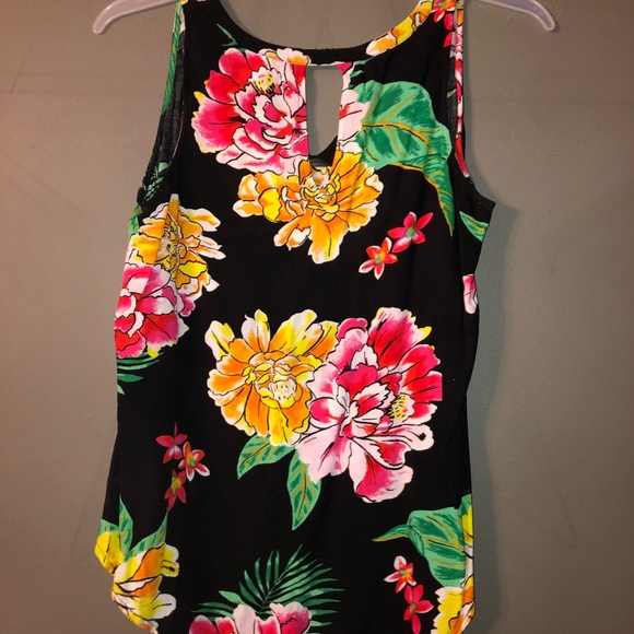 Old Navy Tops - Old navy black and flowered tank top blouse